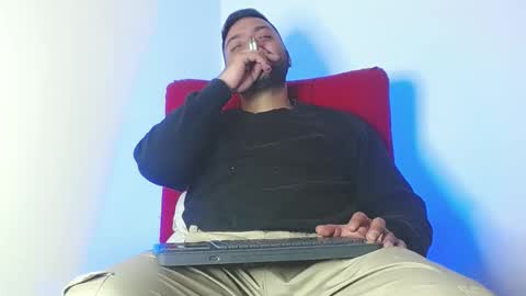 Snapshot of robert_leroy chatting on June 6, 2026, 10:14 pm Stiven - online show from June 6, 2026, 10:14 pm