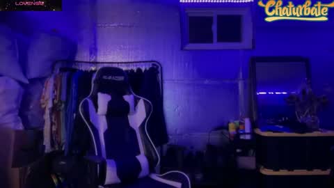 Robert Cici Jr. online show from November 10, 2025, 3:05 am