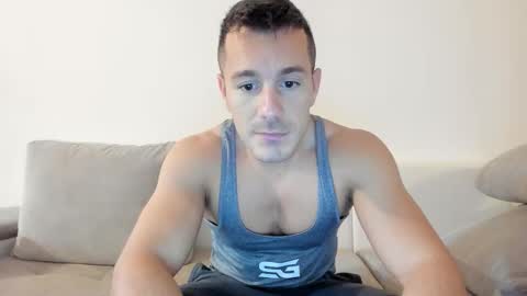 roberto4ever online show from October 25, 2025, 5:04 am