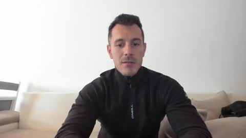 roberto4ever online show from February 5, 2026, 11:48 am