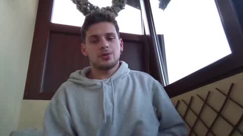 Roberto online show from December 18, 2024, 2:06 pm