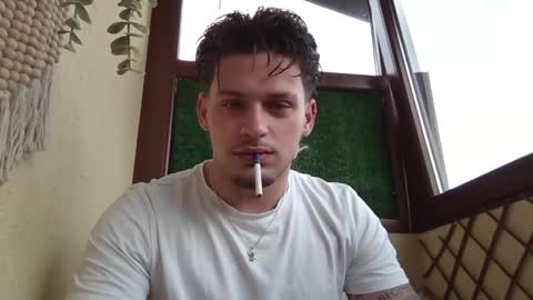 Roberto online show from May 18, 2026, 6:08 am