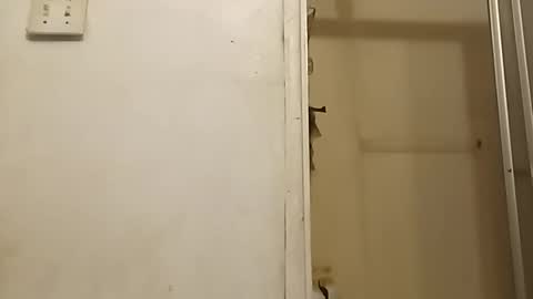 robertsaiz4200 online show from December 3, 2025, 4:20 am