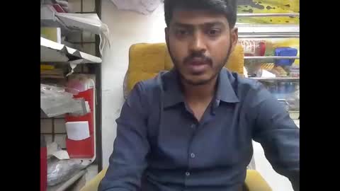 Snapshot of robertsalia220 chatting on February 4, 2026, 12:22 pm Robertsalia online show from February 4, 2026, 12:22 pm