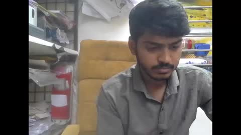 Snapshot of robertsalia220 chatting on February 16, 2026, 12:56 pm Robertsalia online show from February 16, 2026, 12:56 pm