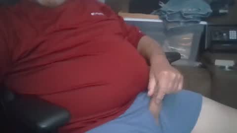 Snapshot of robglide chatting on October 7, 2025, 10:01 am robglide online show from October 7, 2025, 10:01 am