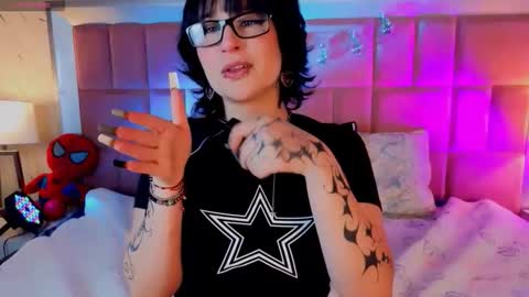 robin D online show from April 15, 2026, 1:18 pm