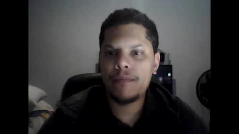 robinidessundercover34 online show from November 1, 2025, 2:24 am