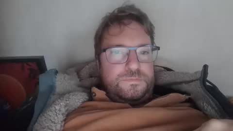 robinouhot online show from November 19, 2025, 10:37 am