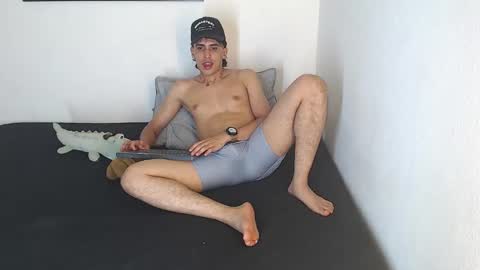 Snapshot of robisson_zack chatting on March 1, 2026, 4:36 am Robisson Zack online show from March 1, 2026, 4:36 am