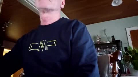 Snapshot of robke1966 chatting on January 20, 2025, 1:11 pm robke1966 online show from January 20, 2025, 1:11 pm