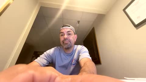 Snapshot of roblatino12 chatting on March 7, 2025, 8:55 pm roblatino12 online show from March 7, 2025, 8:55 pm