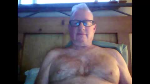 Snapshot of robo0000 chatting on January 6, 2026, 4:11 pm robo0000 online show from January 6, 2026, 4:11 pm