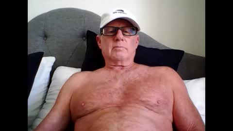 Snapshot of robo0000 chatting on April 3, 2026, 7:45 pm robo0000 online show from April 3, 2026, 7:45 pm