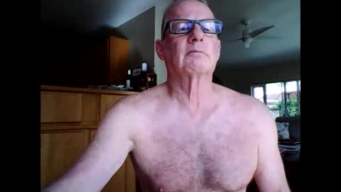 Snapshot of robo0000 chatting on May 4, 2026, 4:14 pm robo0000 online show from May 4, 2026, 4:14 pm