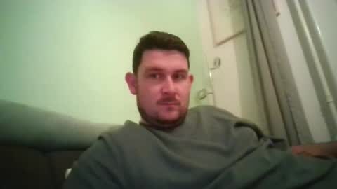 Robin online show from October 19, 2025, 9:04 pm