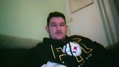 Robin online show from November 10, 2025, 9:36 pm