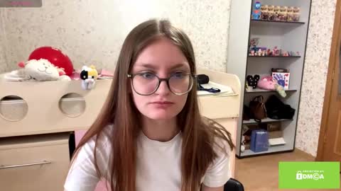 robynsentinella online show from February 21, 2026, 2:45 am