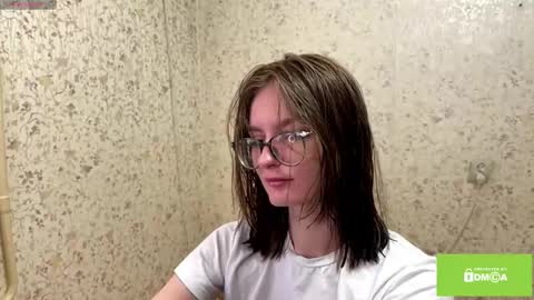 robynsentinella online show from March 27, 2026, 2:17 am