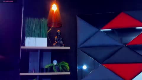 rocco_santos online show from April 16, 2026, 9:39 pm