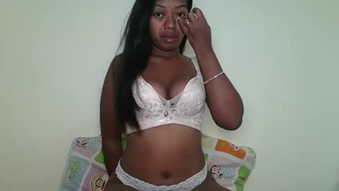 Snapshot of rochellinah chatting on April 23, 2026, 7:30 am rochellinah online show from April 23, 2026, 7:30 am