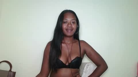 Snapshot of rochellinah chatting on April 25, 2026, 1:41 pm rochellinah online show from April 25, 2026, 1:41 pm