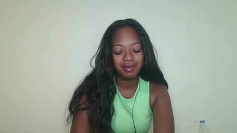 Snapshot of rochellinah chatting on April 28, 2026, 10:09 am rochellinah online show from April 28, 2026, 10:09 am