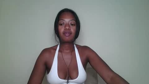 Snapshot of rochellinah chatting on May 1, 2026, 11:37 am rochellinah online show from May 1, 2026, 11:37 am