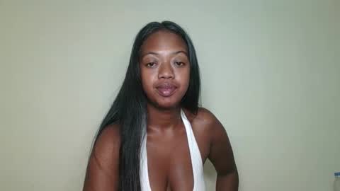 Snapshot of rochellinah chatting on May 2, 2026, 12:15 am rochellinah online show from May 2, 2026, 12:15 am
