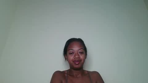 Snapshot of rochellinah chatting on May 4, 2026, 1:45 am rochellinah online show from May 4, 2026, 1:45 am
