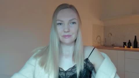 Snapshot of rock__baby chatting on May 10, 2026, 9:53 pm rock__baby online show from May 10, 2026, 9:53 pm