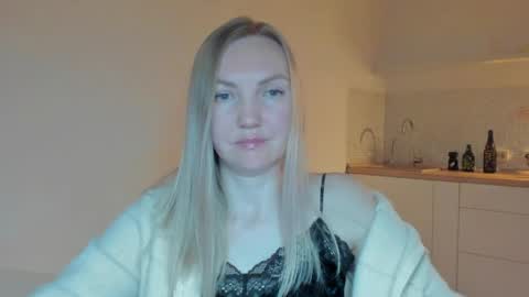 Snapshot of rock__baby chatting on June 5, 2026, 10:15 pm rock__baby online show from June 5, 2026, 10:15 pm