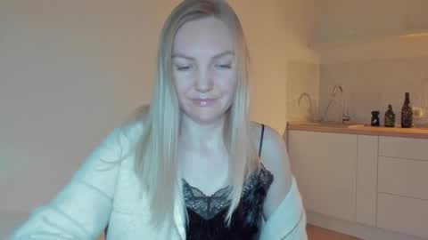 Snapshot of rock__baby chatting on June 6, 2026, 10:36 pm rock__baby online show from June 6, 2026, 10:36 pm