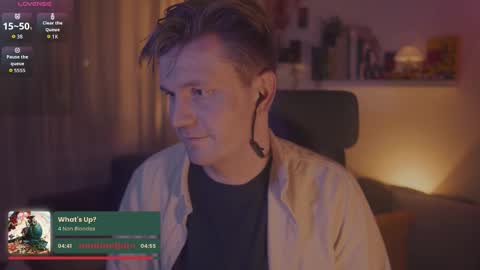 Snapshot of rocketbunnyxxx chatting on October 19, 2025, 8:42 pm Rocket Bunny online show from October 19, 2025, 8:42 pm