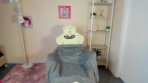 Rockett online show from October 7, 2025, 1:03 am