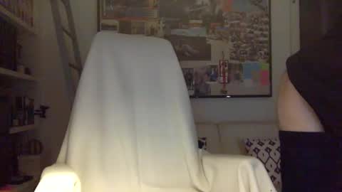 Snapshot of rocketviper chatting on May 7, 2026, 9:42 pm RocketViper online show from May 7, 2026, 9:42 pm
