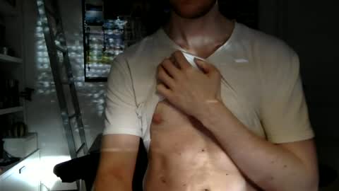 Snapshot of rocketviper chatting on June 11, 2026, 5:33 pm RocketViper online show from June 11, 2026, 5:33 pm