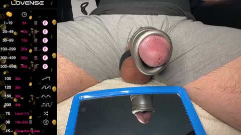 Snapshot of rockhardstar72 chatting on January 4, 2025, 12:37 am Bonez online show from January 4, 2025, 12:37 am