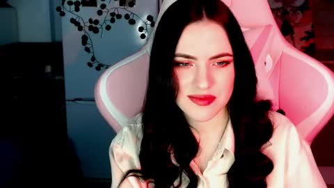 Sophie  online show from December 8, 2024, 10:30 am