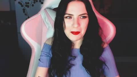 Sophie  online show from December 30, 2024, 10:43 am