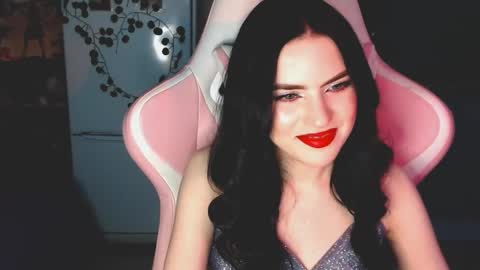 Sophie  online show from December 31, 2024, 1:30 pm