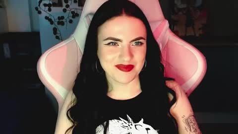 Sophie  online show from February 20, 2025, 1:19 pm