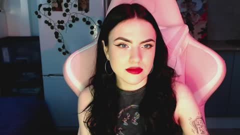 Sophie  online show from February 21, 2025, 10:28 am