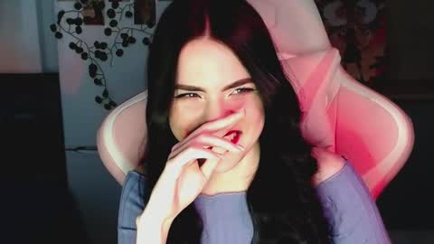 Sophie  online show from February 22, 2025, 1:35 pm