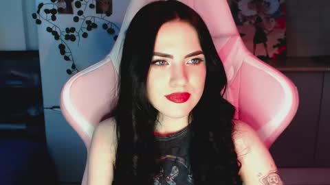 Sophie  online show from February 28, 2025, 1:36 pm