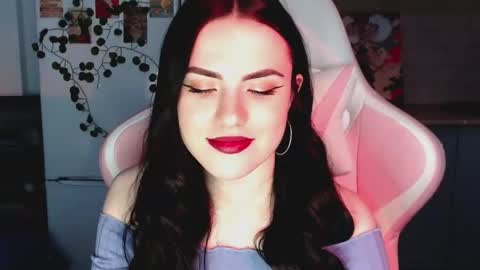 Sophie  online show from March 5, 2025, 1:50 pm