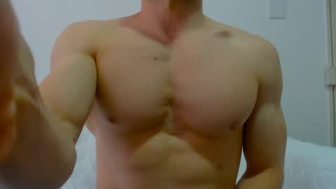 Snapshot of rocky_muscle chatting on April 30, 2026, 3:29 pm rocky muscle online show from April 30, 2026, 3:29 pm