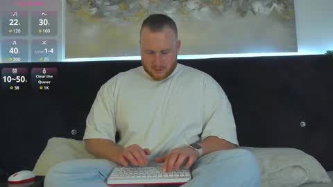 Snapshot of roddy_riss chatting on January 18, 2025, 12:47 pm Roddy online show from January 18, 2025, 12:47 pm