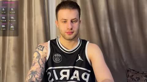 Snapshot of rodrigoveira chatting on November 7, 2025, 10:43 pm Rodrigo online show from November 7, 2025, 10:43 pm
