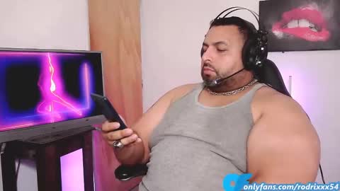 Snapshot of rodrixxx54 chatting on February 4, 2025, 8:06 pm rodrixxx54 online show from February 4, 2025, 8:06 pm